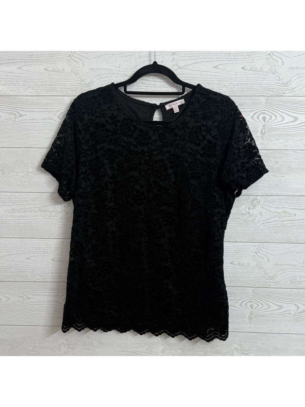 Teddy Rose Women’s Black Velour Lace Short Sleeve Top. Size XL